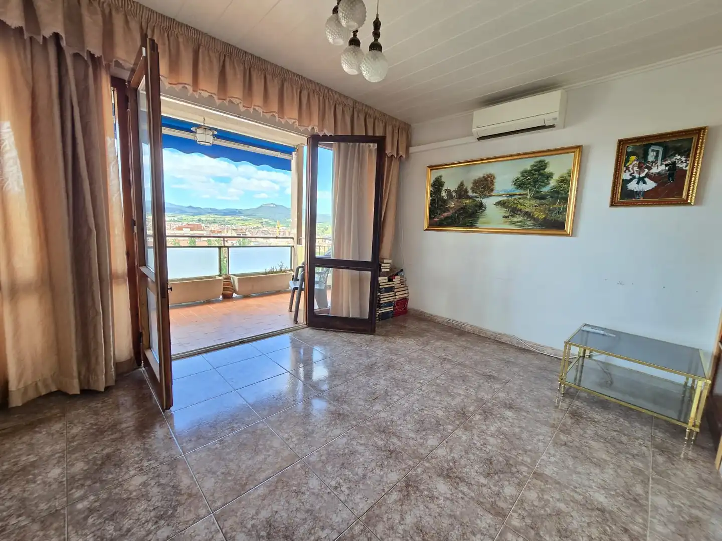 Sala de estar de Piso en venta en Igualada con Aire acondicionado, Calefacción y Terraza