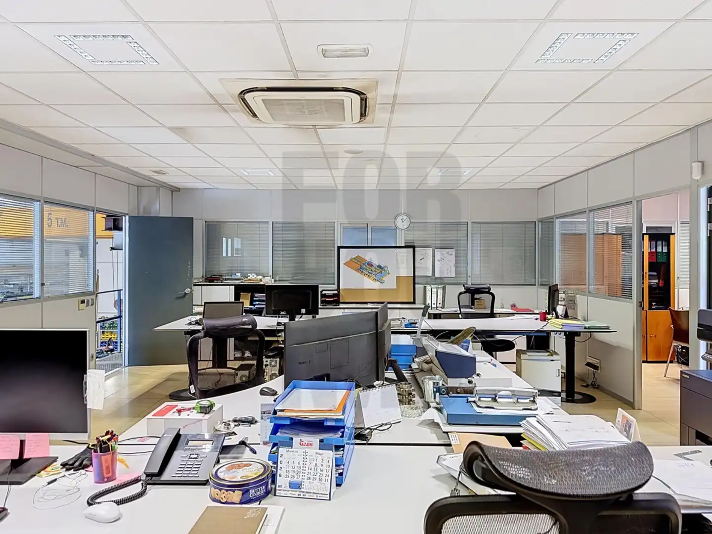 Industrial buildings for sale in Segura