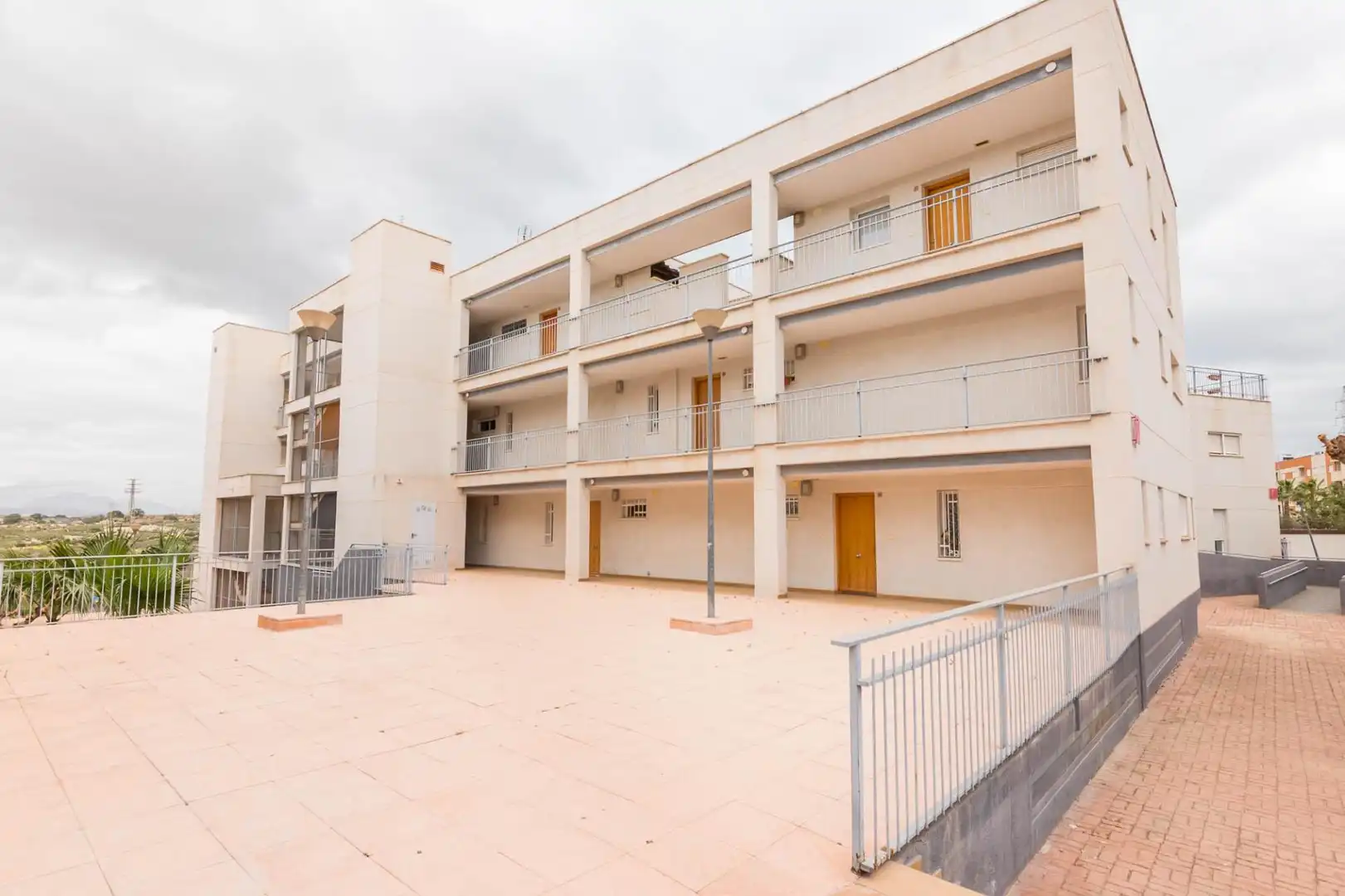 Planta baja en venta en Avenida GOLF, 190, Altorreal - El Chorrico