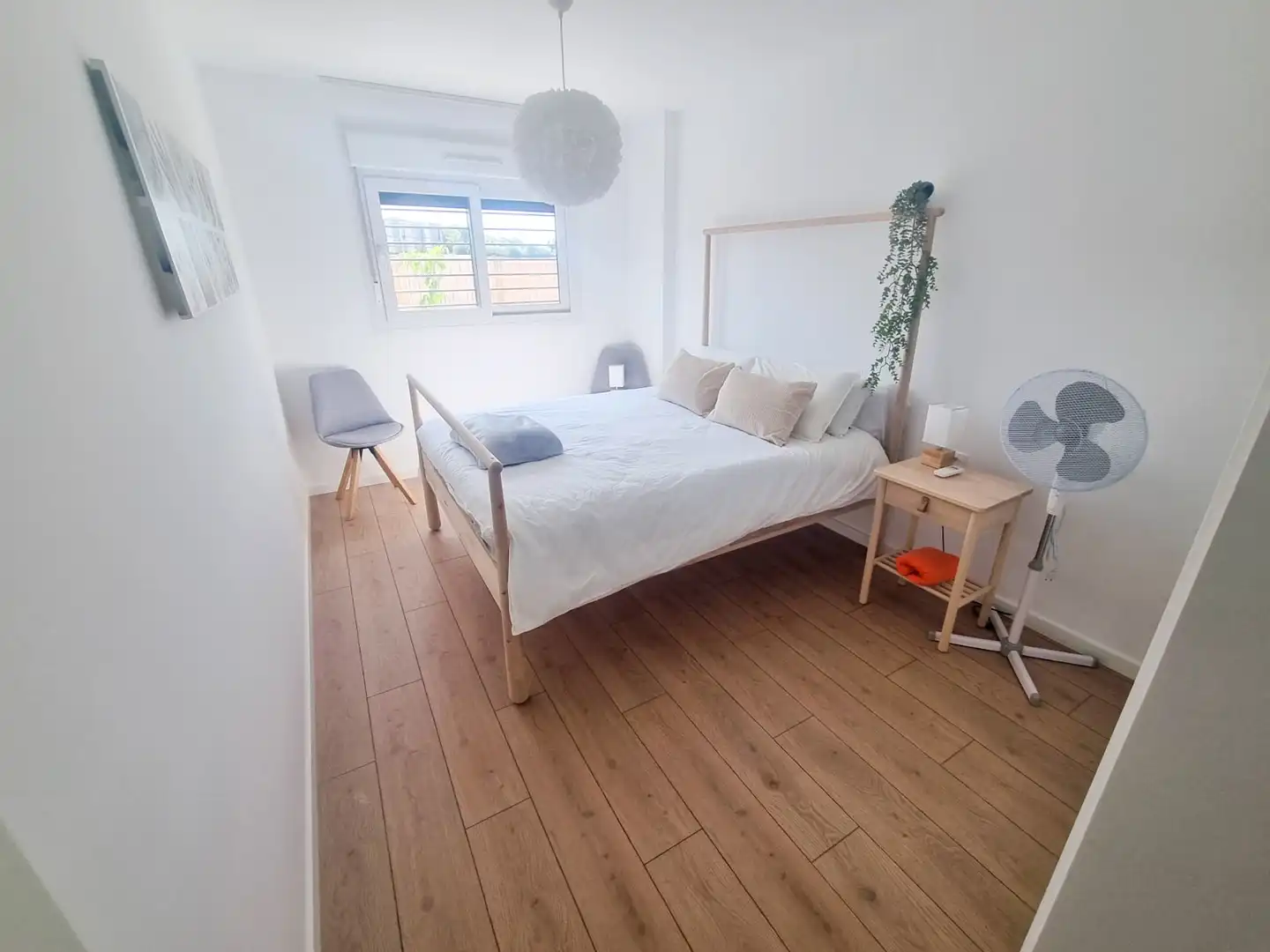 Habitación de Piso de alquiler en Pilar de la Horadada con Aire acondicionado, Jardín privado y Terraza