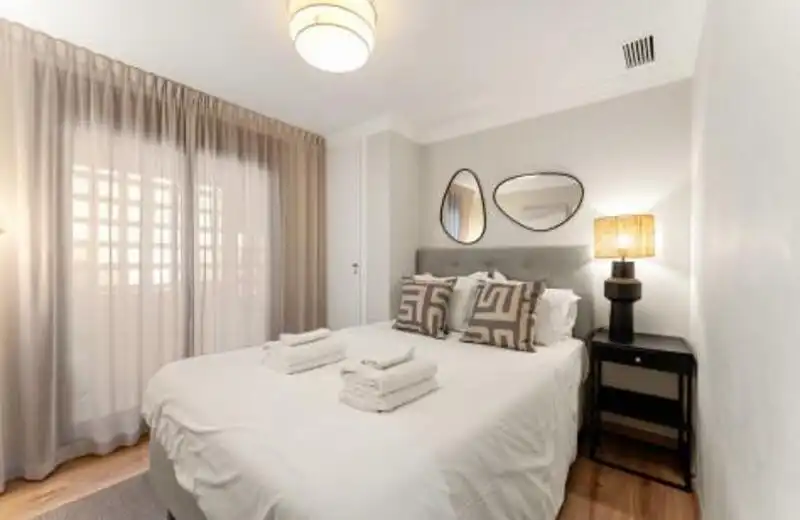 Habitación de Planta baja en venta en Marbella con Aire acondicionado, Calefacción y Terraza