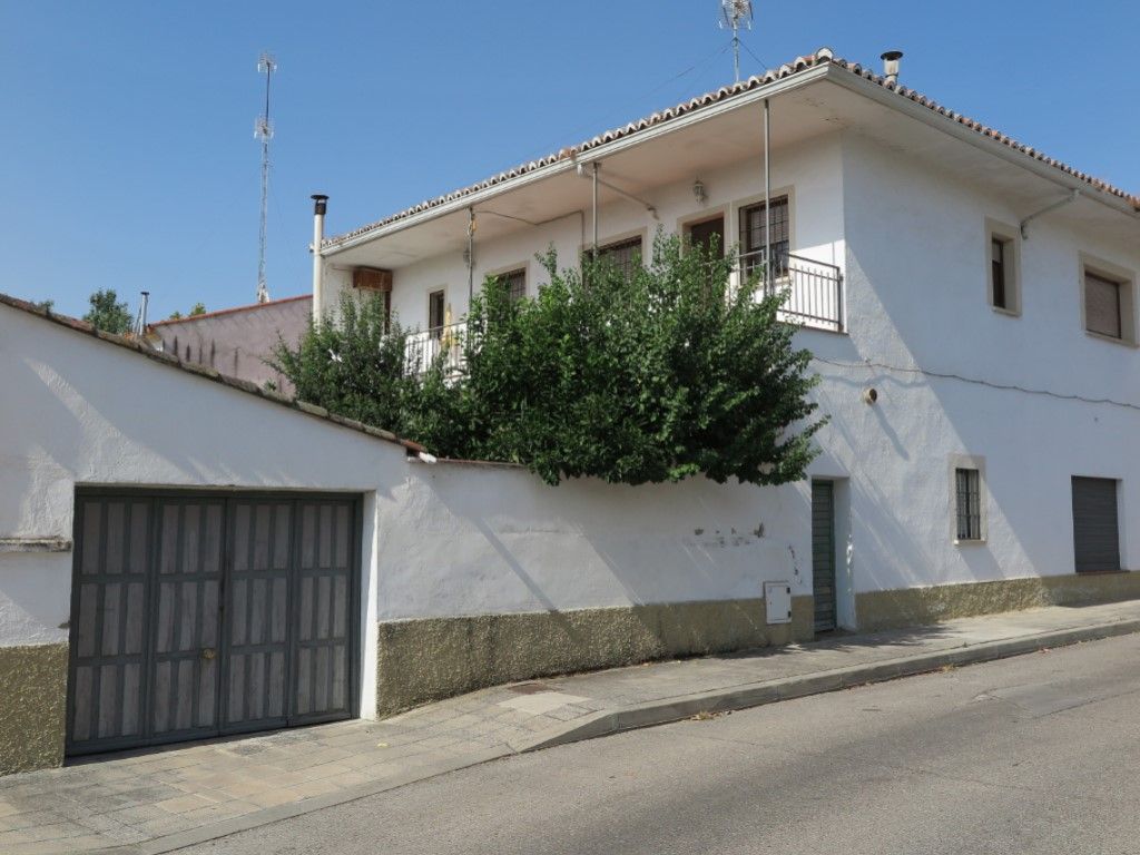 Vista exterior de Casa o xalet en venda en Navalcarnero