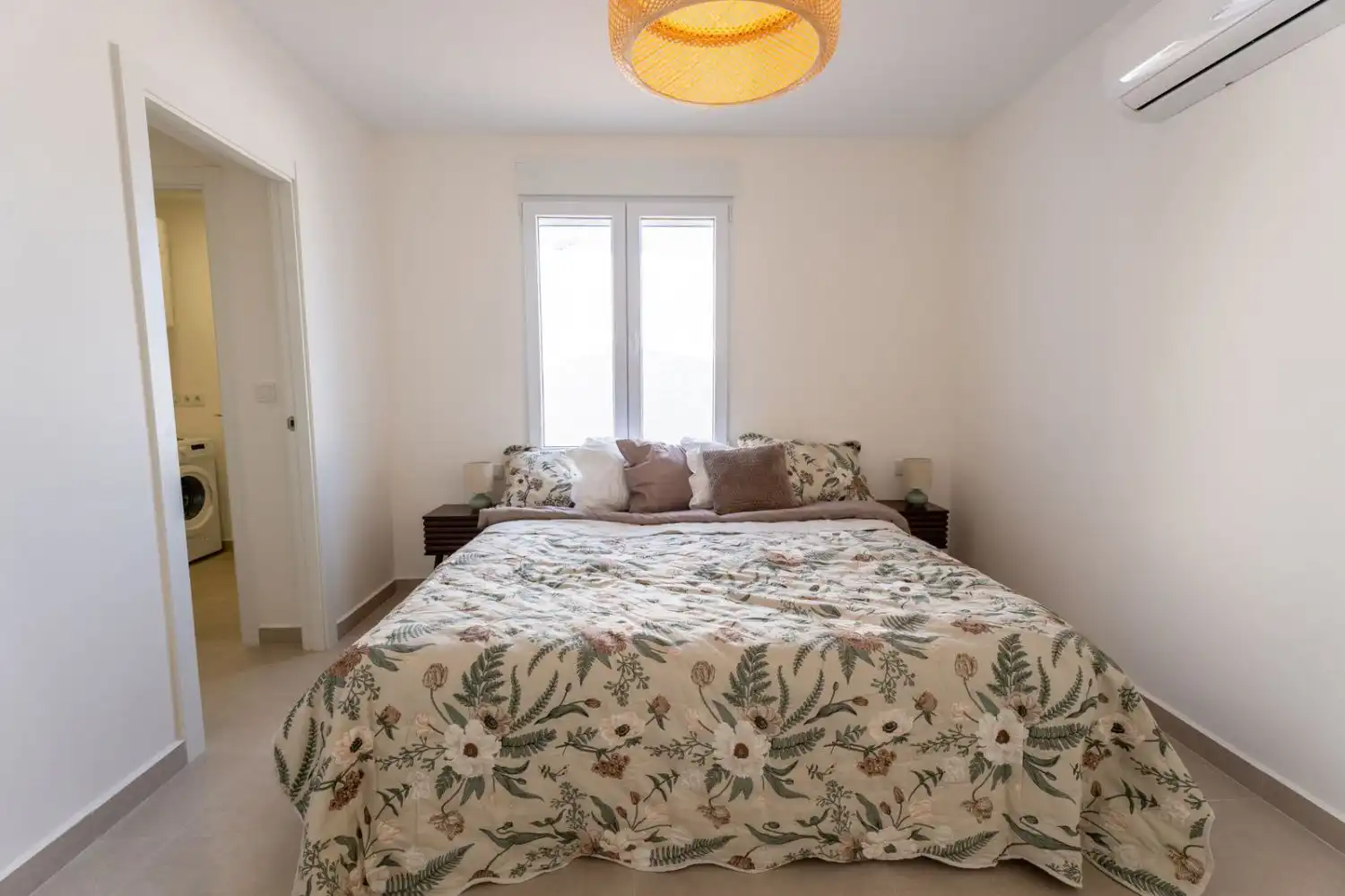 Detached house with pool for sale in Playa de los Locos, imagen 16