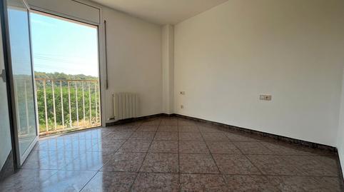 Foto 5 de Piso en venta en Carrer del Besòs, Les Arenes - La Grípia  Can Montllor, Barcelona