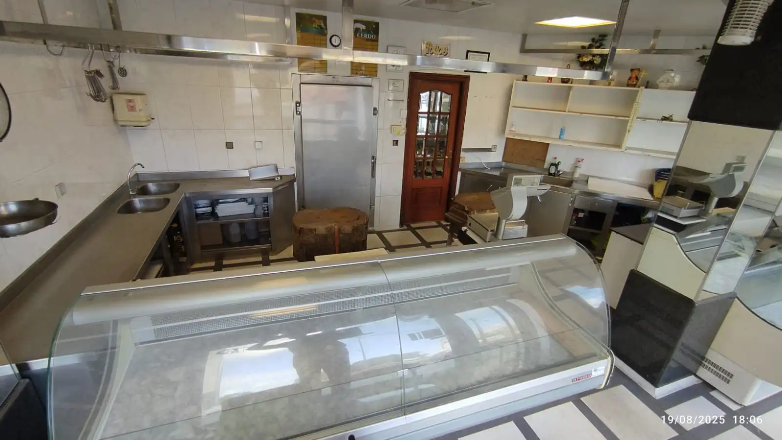 Cocina de Local en venta en Culleredo con Amueblado