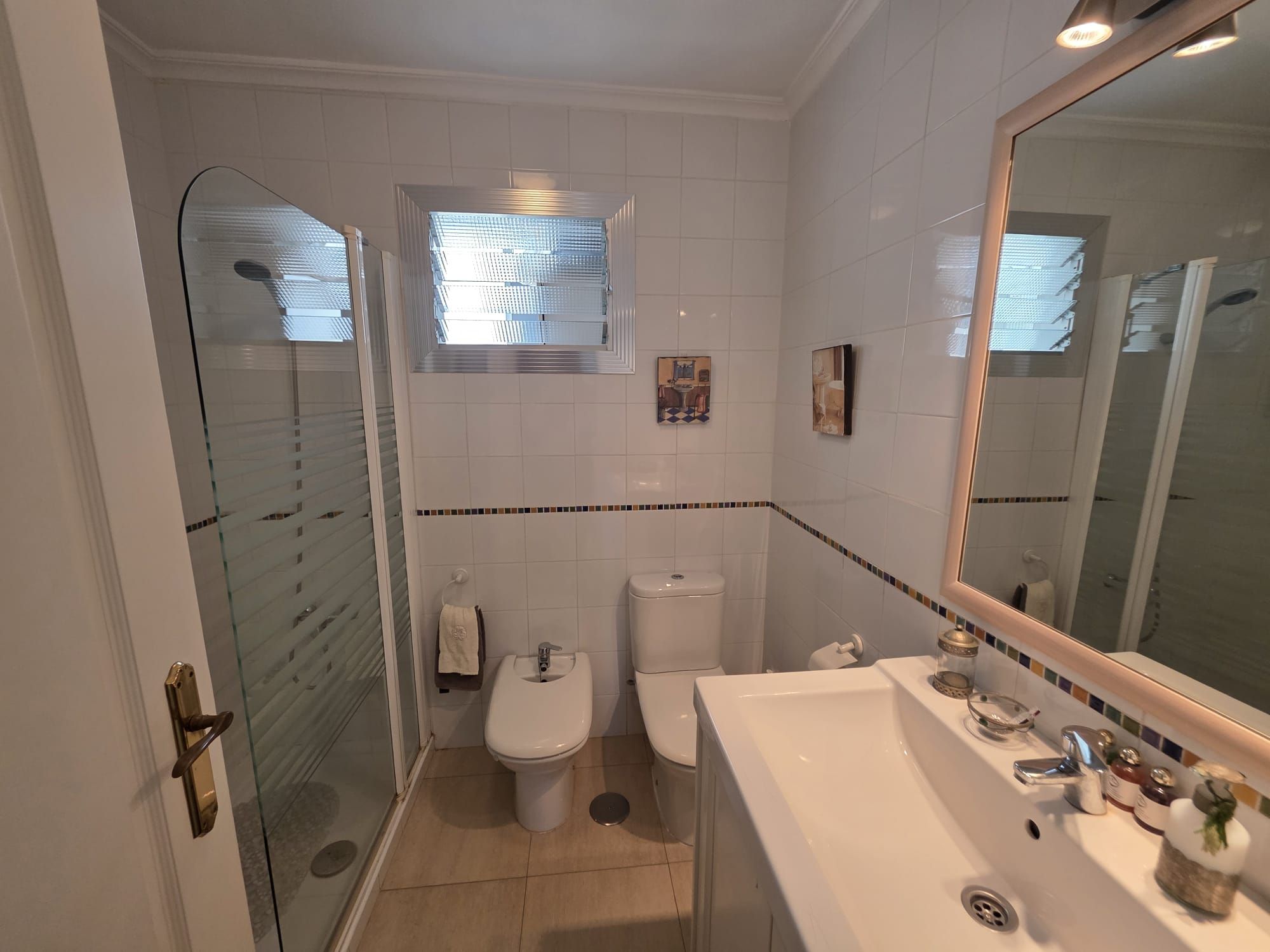Bathroom of Flat for sale in  Sevilla Capital