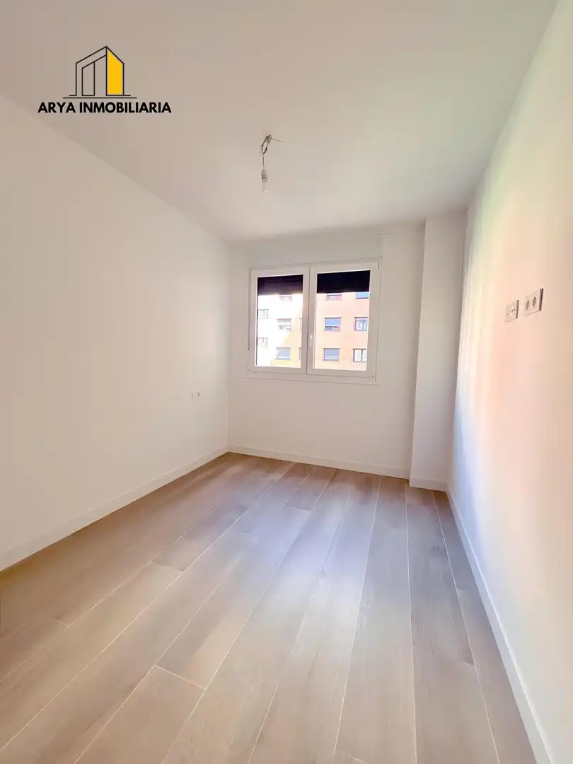 Bedroom of Flat for sale in Torrejón de Ardoz  with Heating, Terrace and Storage room