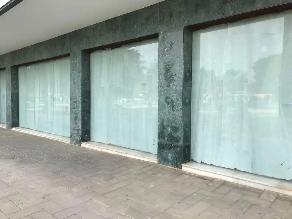Local comercial en venda a Calle Lituania, imagen 4