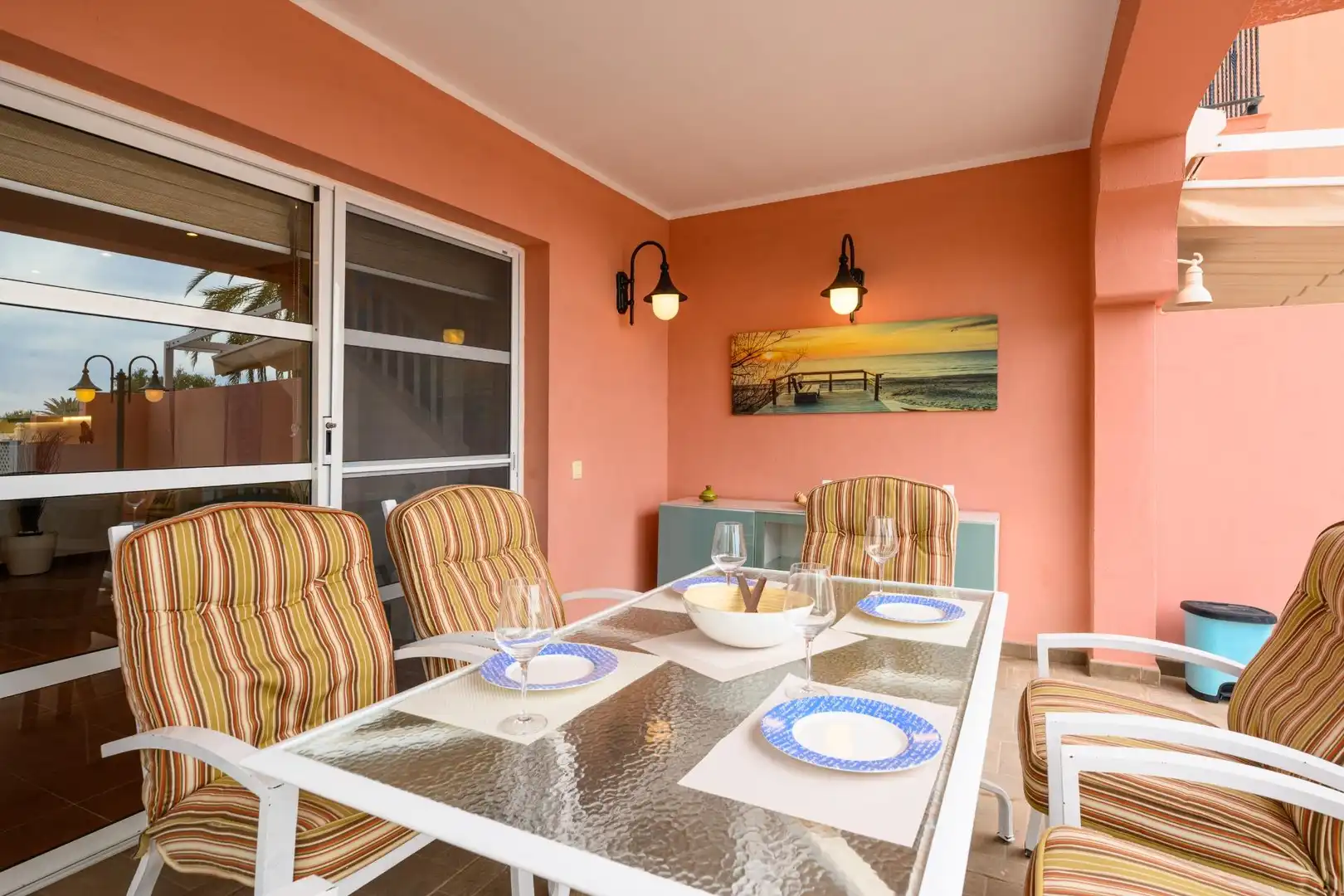 Terrasse von Einfamilien-Reihenhaus zur Miete in San Bartolomé de Tirajana mit Klimaanlage, Privatgarten und Terrasse