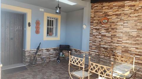 Foto 3 de Casa adosada en venta en Calle Clara Campoamor, Villaverde del Río, Sevilla