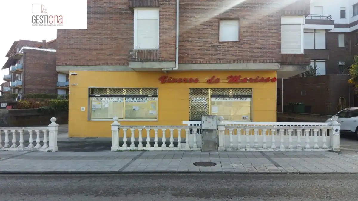 Local comercial en venda a Arnuero, imagen 2