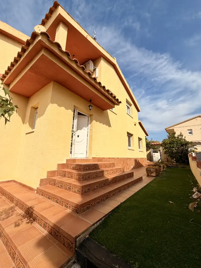 Exterior view of Houses for sale in Calafell  with Air Conditioner, Heating and Private garden