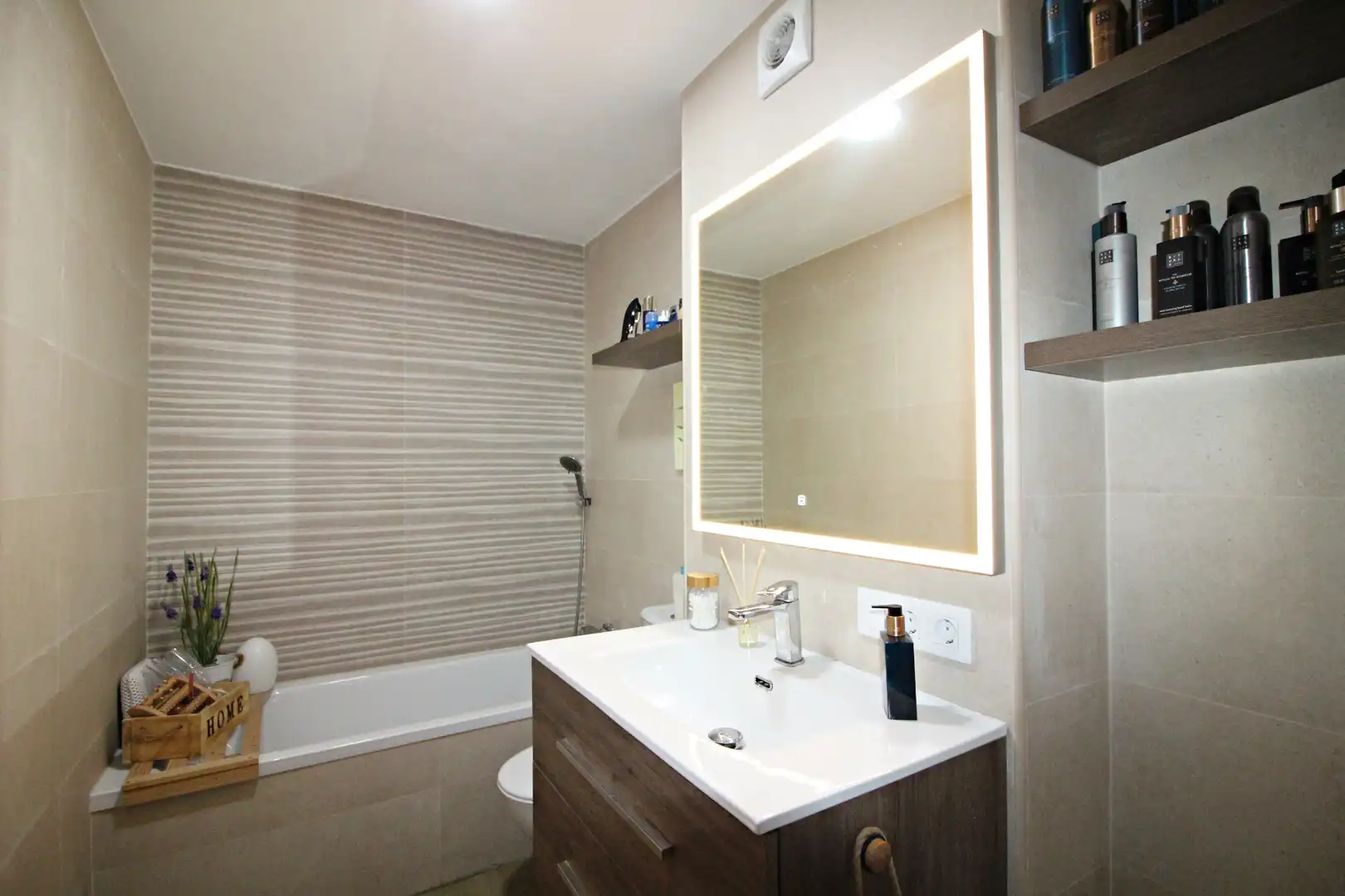 Baño de Piso en venta en Huelva