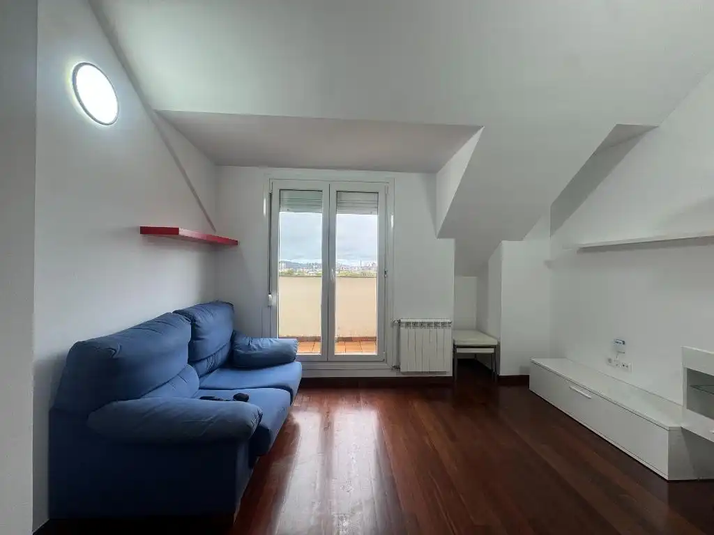 Terrasse von Wohnung zur Miete in Cartes mit Heizung und Möbliert