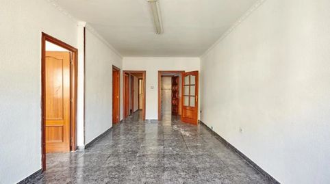 Foto 5 de Piso en venta en Carrer de Calderón de la Barca, La Salut, Badalona