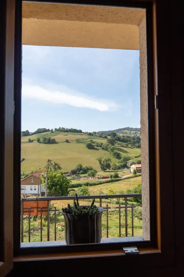 Vista exterior de Casa o xalet en venda en Gijón  amb Calefacció, Jardí privat i Terrassa