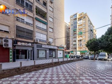 Local comercial en venda a Zaidín