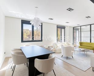 Sala d'estar de Apartament en venda en  Madrid Capital amb Aire condicionat, Calefacció i Traster