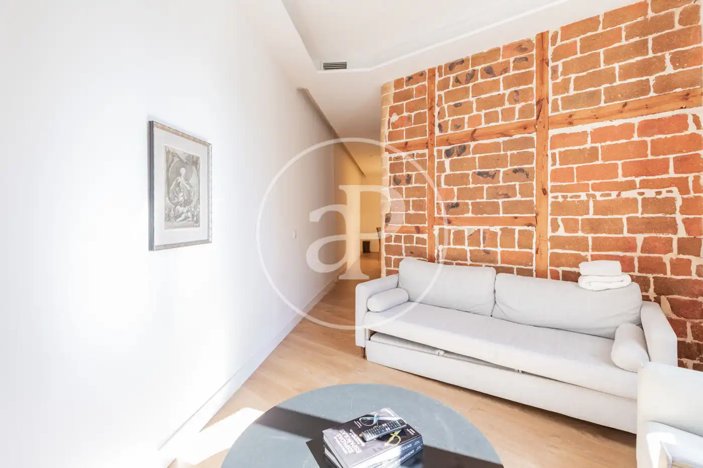 Living room of Flat for rent in Madrid  with Air Conditioner, Heating and Furnished