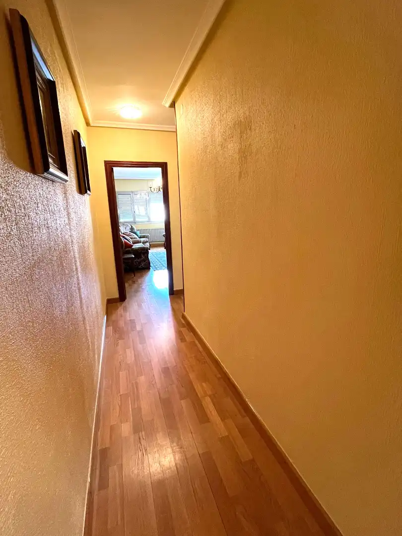 Piso en venta en Cuéllar con Calefacción, Parquet y Trastero