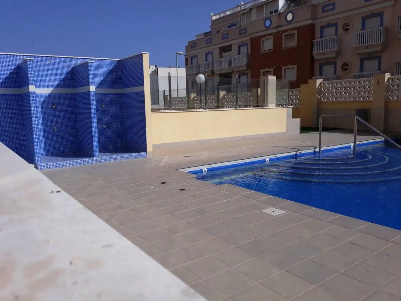 Apartament amb piscina en venda a Roquetas de Mar ciudad, imagen 23