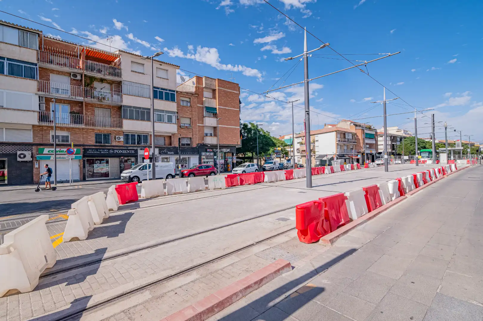 Vista exterior de Pis en venda en Armilla amb Terrassa i Balcó
