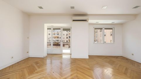 Foto 2 de Piso en venta en Calle Hilarion Eslava, Gaztambide, Madrid Capital