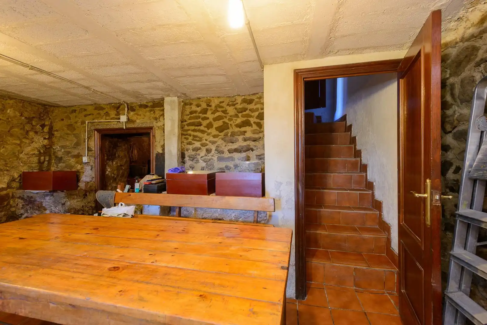 Casa adosada en venda en Mieres (Asturias) amb Jardí privat, Terrassa i Moblat