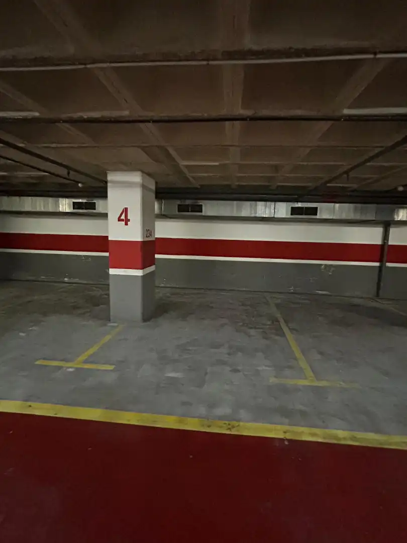 Double with lift for sale in Avinguda de Francesc Macià 45, imagen 10