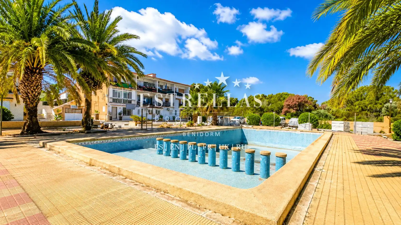 Vista exterior de Apartament en venda en L'Alfàs del Pi amb Aire condicionat, Jardí privat i Terrassa