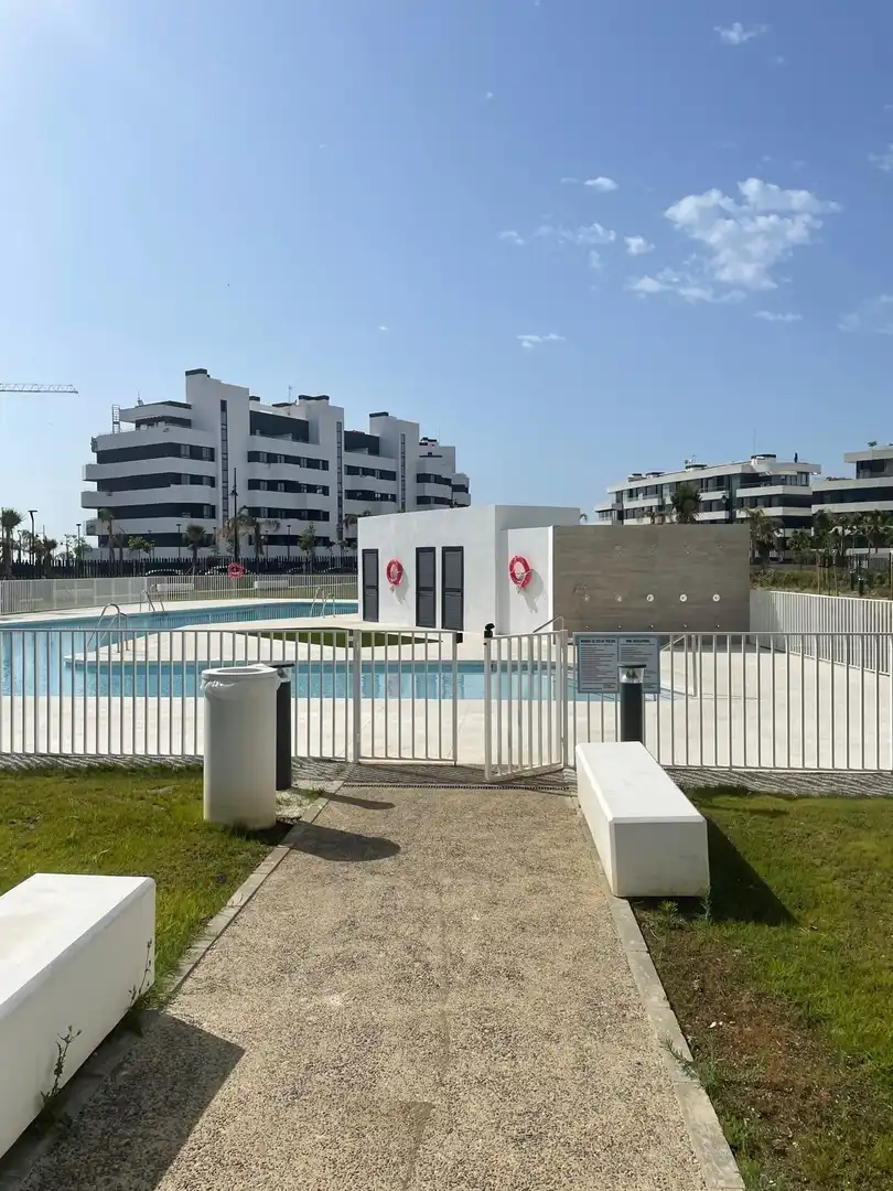 Piscina de Àtic en venda en Torremolinos amb Aire condicionat, Terrassa i Traster