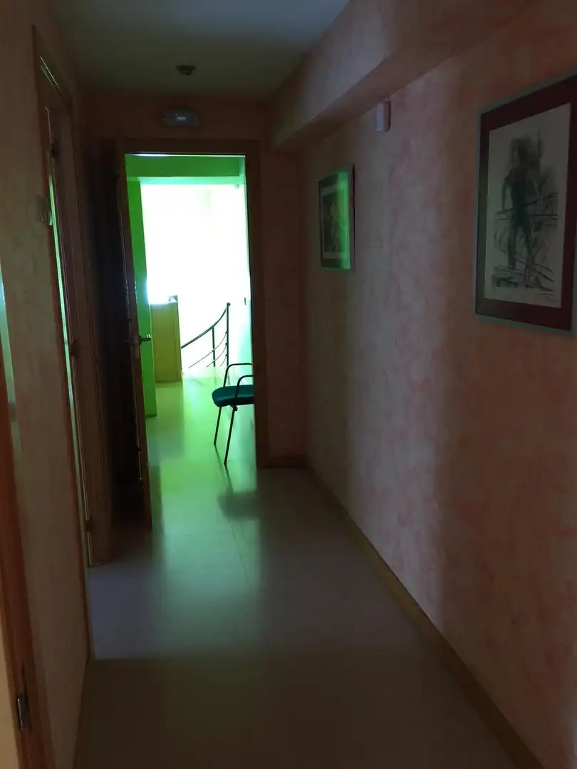 Büro zur Miete in Vilanova i la Geltrú mit Heizung und Abstellraum