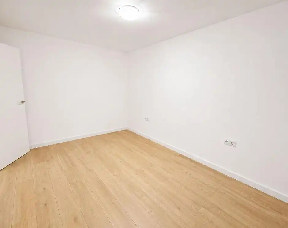 Planta baja en venta en Mataró con Parquet