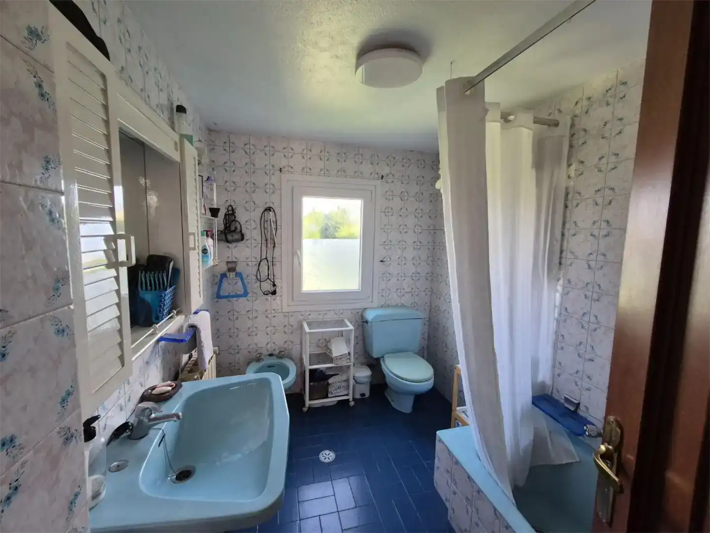 Bany de Casa o xalet en venda en Cabana de Bergantiños amb Jardí privat, Parquet i Traster