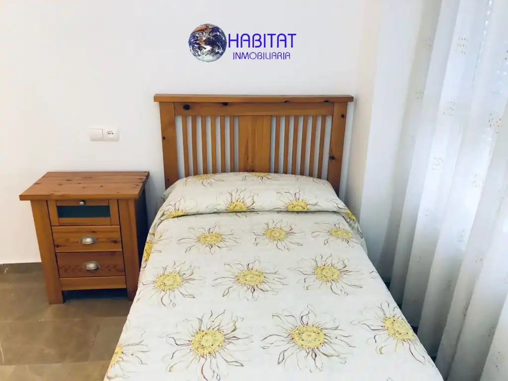 Schlafzimmer von Wohnung zur Miete in Granada mit Klimaanlage, Heizung und Terrasse