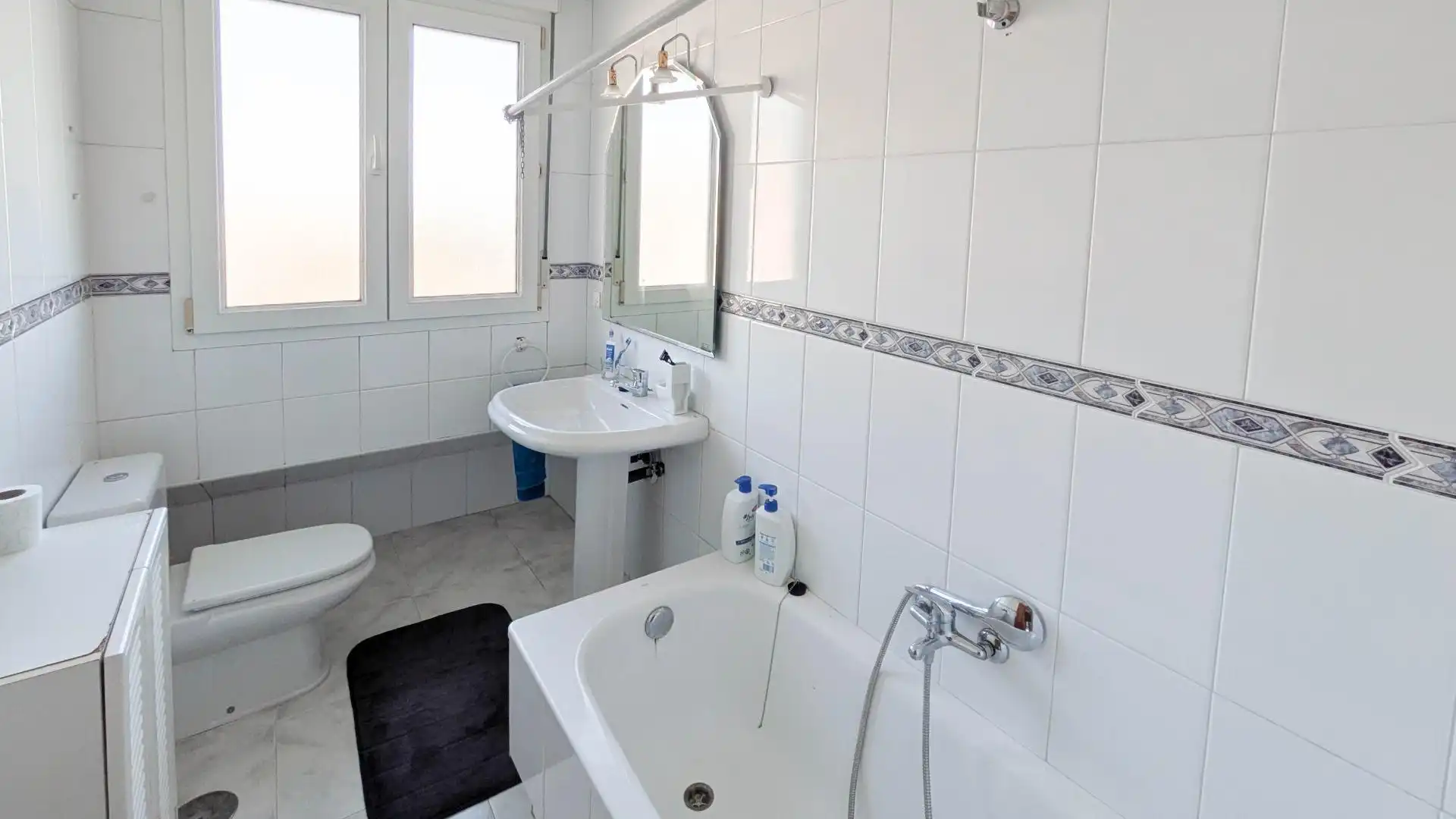Baño de Casa adosada en venta en Camargo con Calefacción, Jardín privado y Terraza
