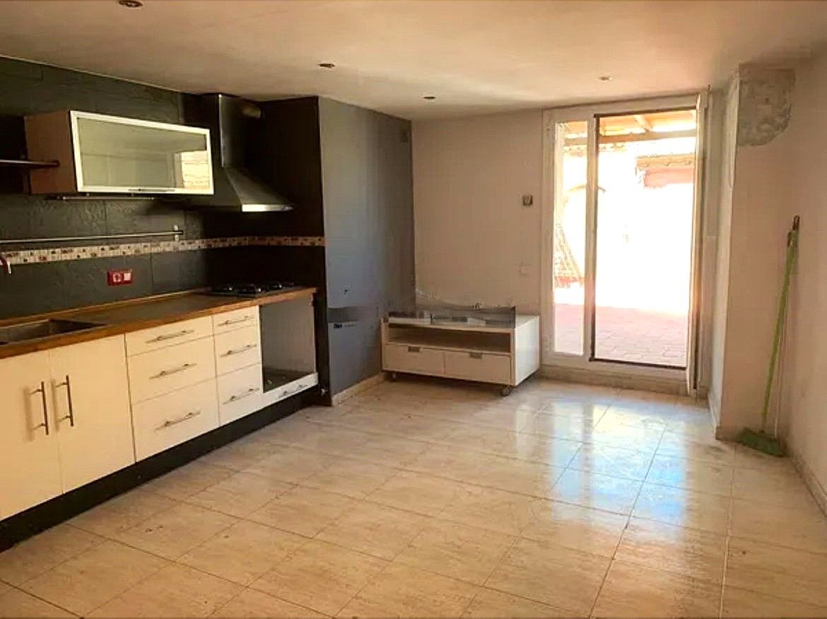 Cuina de Àtic en venda en Manresa amb Calefacció, Terrassa i Moblat