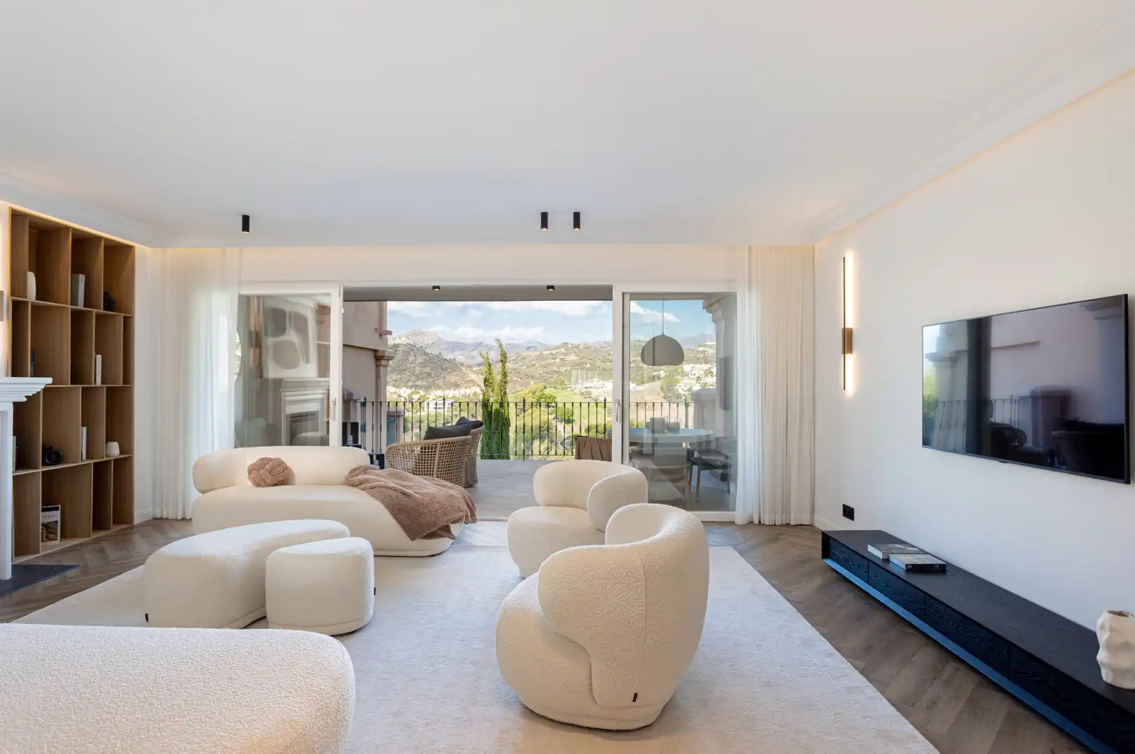 Casa pareada con terraza en venta en CERRO ARTOLA 0, imagen 4