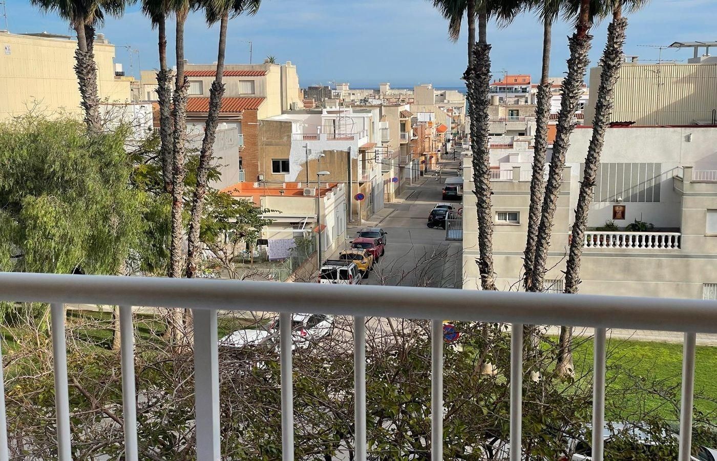 Vista exterior de Piso en venta en La Ràpita con Calefacción y Terraza