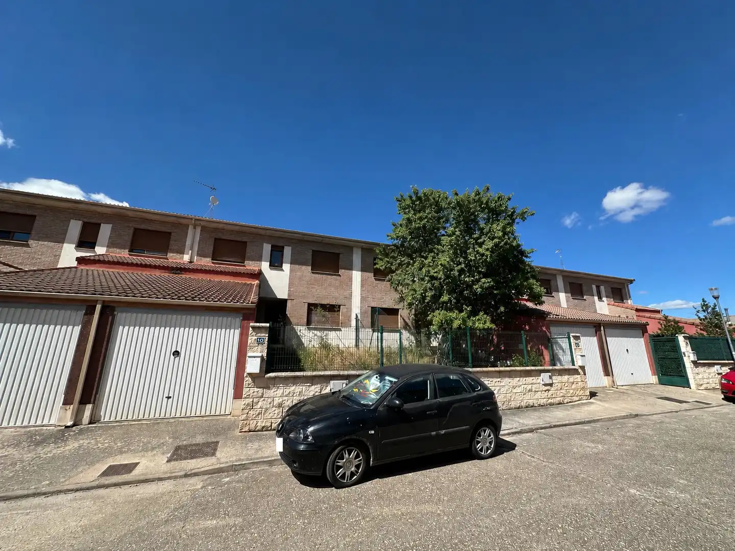 Vista exterior de Casa adosada en venta en Villariezo con Calefacción y Jardín privado
