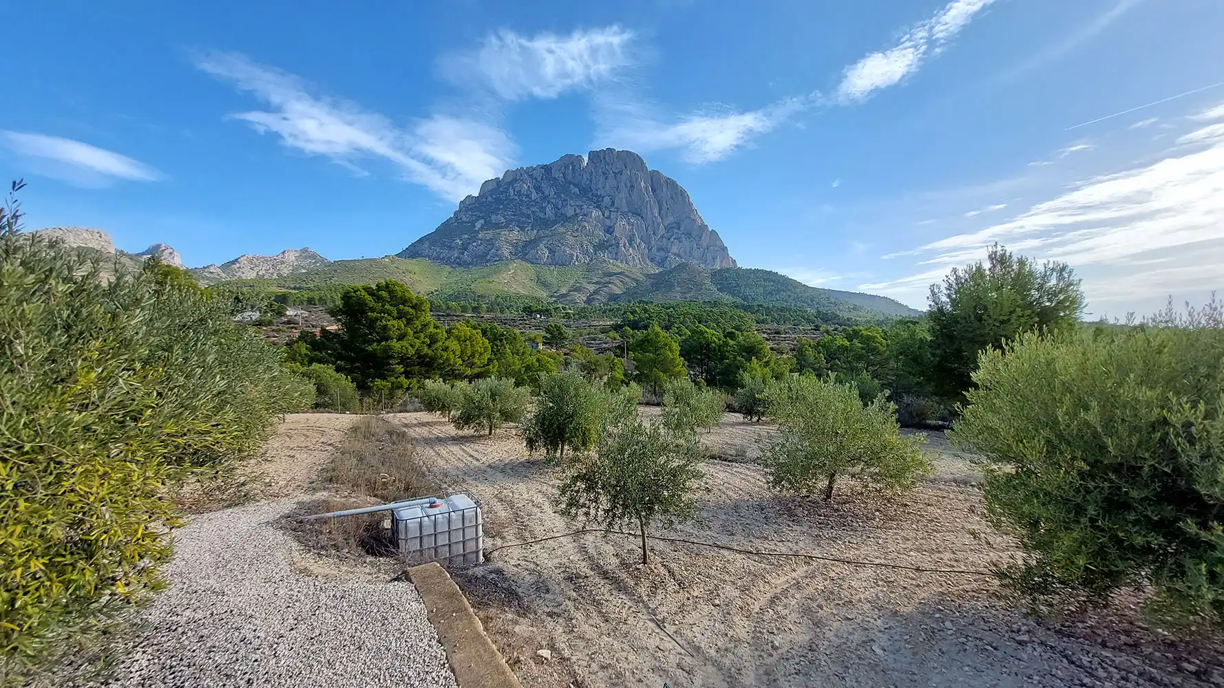 Casa o xalet en venda en Finestrat amb Aire condicionat, Calefacció i Jardí privat