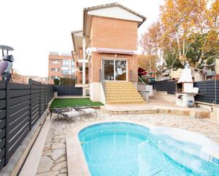 Swimming pool of Single-family semi-detached for sale in Esparreguera  with Air Conditioner, Heating and Private garden