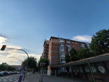 Pis amb balcó en venda a Santiago - San Telmo
