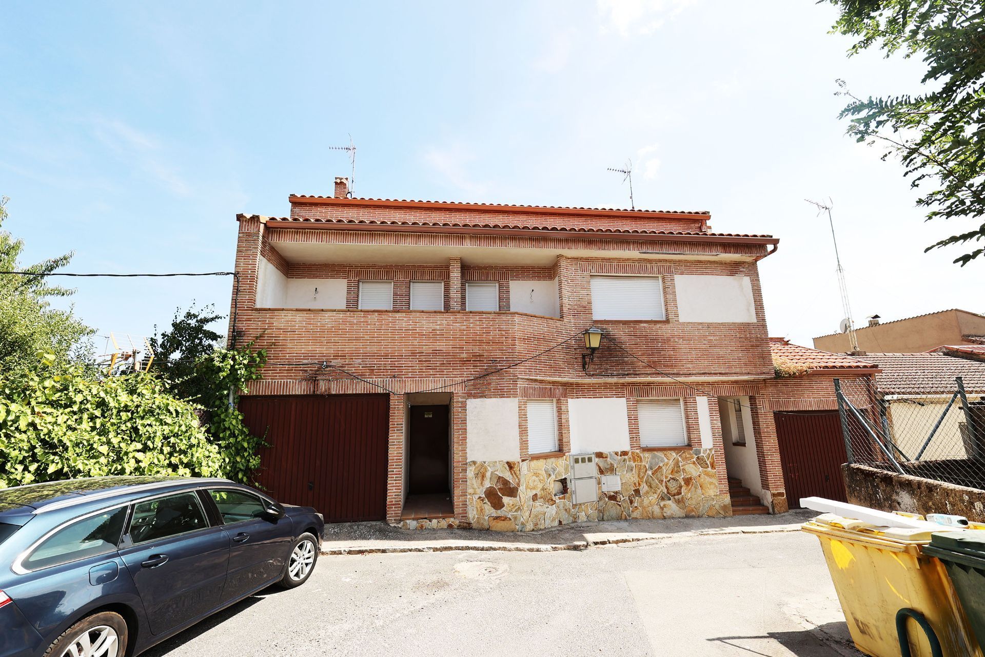 Exterior view of House or chalet for sale in Cadalso de los Vidrios  with Heating, Private garden and Terrace