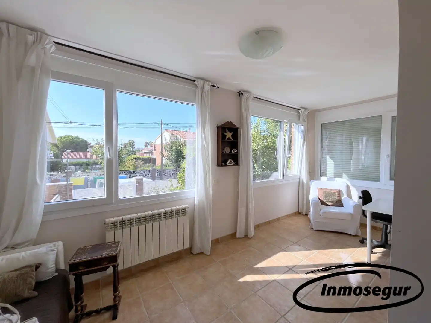 Dormitori de Casa adosada en venda en Salou amb Aire condicionat, Calefacció i Jardí privat