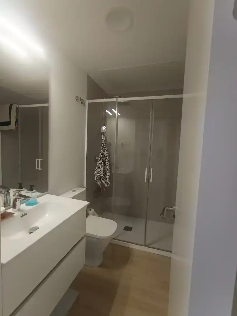 Bany de Pis en venda en Cartagena amb Aire condicionat i Balcó