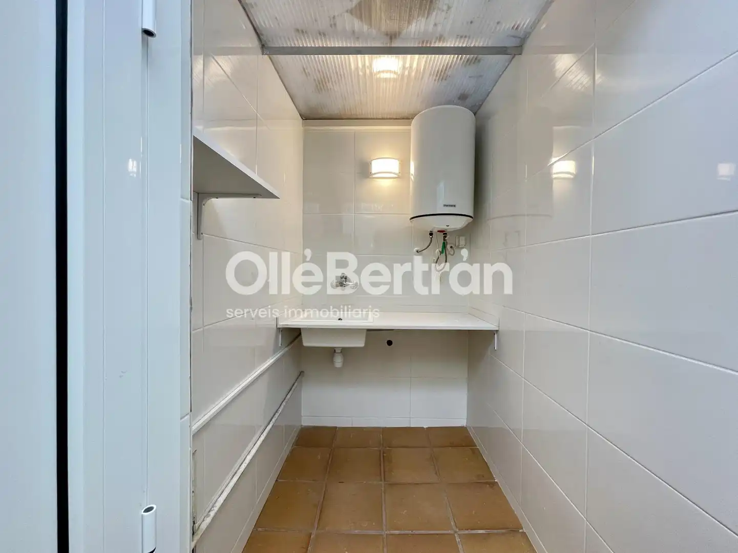 Cocina de Oficina de alquiler en L'Hospitalet de Llobregat