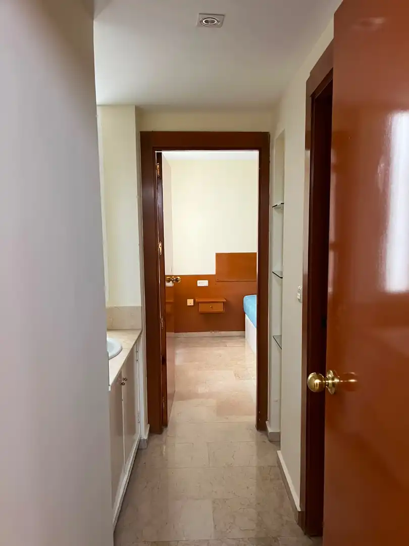 Bathroom of Flat for rent in Jaén  with Air Conditioner, Heating and Terrace