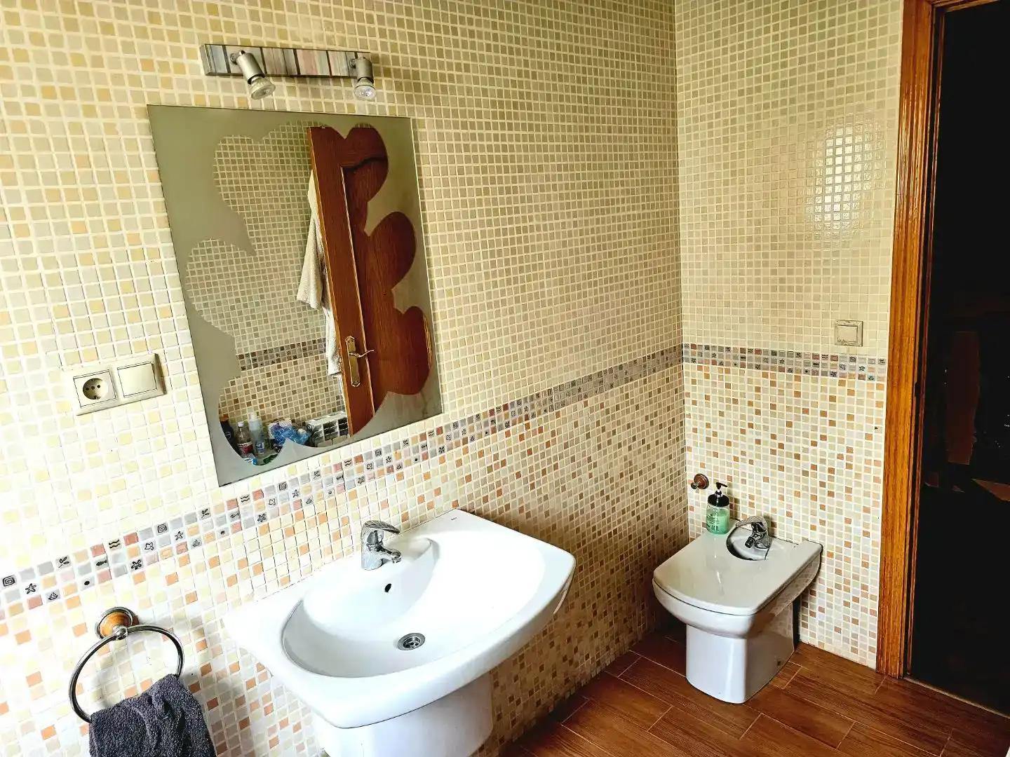 Baño de Piso en venta en Chillarón de Cuenca con Calefacción, Jardín privado y Parquet