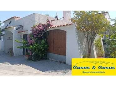 Casa con piscina in vendita a Calle Cellera